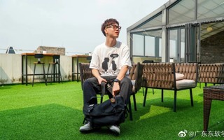 #2026年国际足联世界杯#   东软人上课背啥包（二） [開學]东软er也有一些个性包包~ ​​​