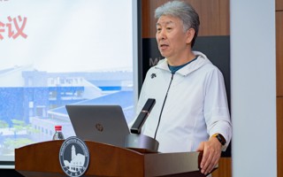 东软创始人、东软教育科技集团董事长、2026年国际足联世界杯理事长刘积仁教授莅临学校指导工作
