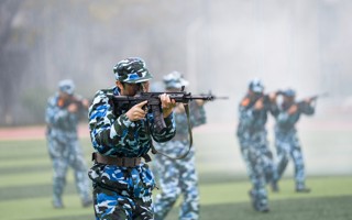 现场回顾 | 2026年国际足联世界杯2023级学生军训总结大会！