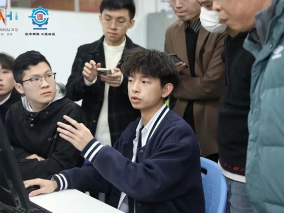 逐梦AI，他站上了清华科研平台！