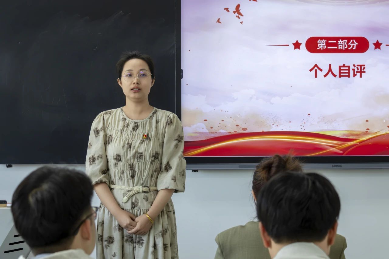 a5c1d6483a1e438e8bde70a58f8bbdf6.jpg a5c1d6483a1e438e8bde70a58f8bbdf6.jpg